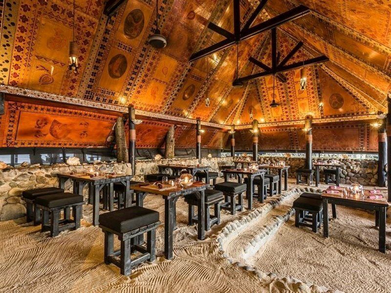 Hotel The Warwick Fiji Korolevu  Esterno foto The interior of the Fale tele
